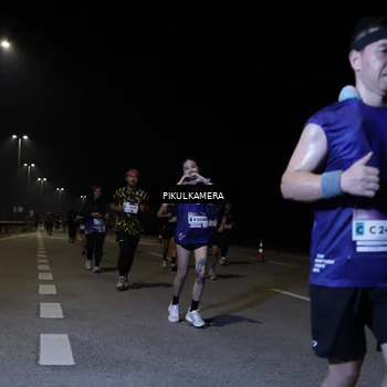 Runner Photo 7521173
