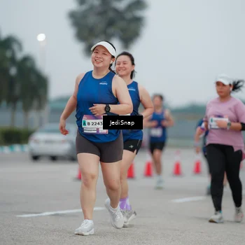 Runner Photo 7521175
