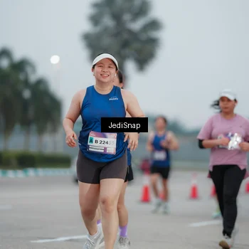 Runner Photo 7521185
