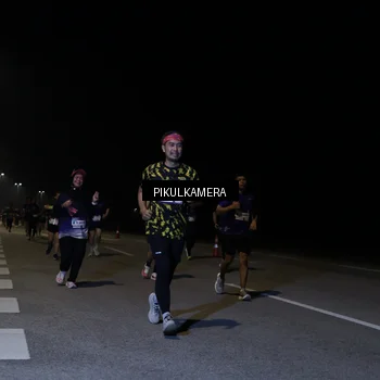 Runner Photo 7521191