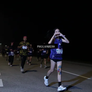 Runner Photo 7521193