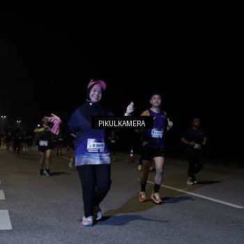 Runner Photo 7521199