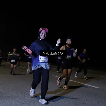 Runner Photo 7521202