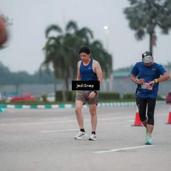 Runner Photo 7521207