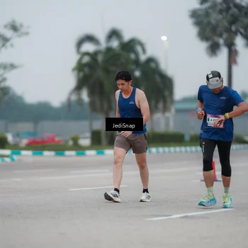 Runner Photo 7521208