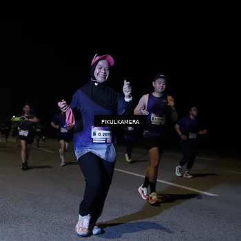 Runner Photo 7521215