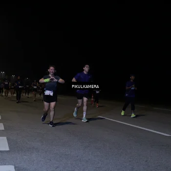 Runner Photo 7521216