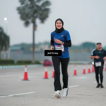 Runner Photo 7521222