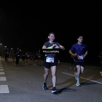 Runner Photo 7521235