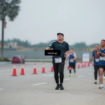 Runner Photo 7521240