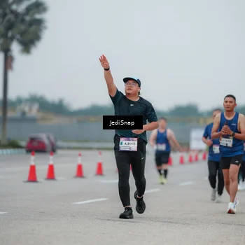 Runner Photo 7521242