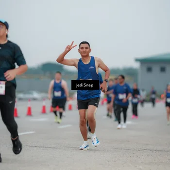 Runner Photo 7521250