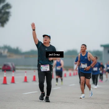 Runner Photo 7521255