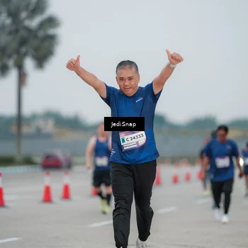 Runner Photo 7521266