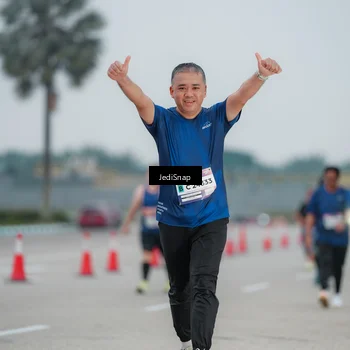 Runner Photo 7521267