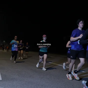 Runner Photo 7521280