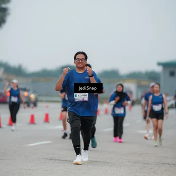 Runner Photo 7521282