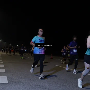 Runner Photo 7521289
