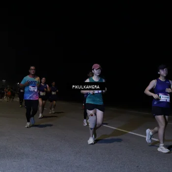 Runner Photo 7521290