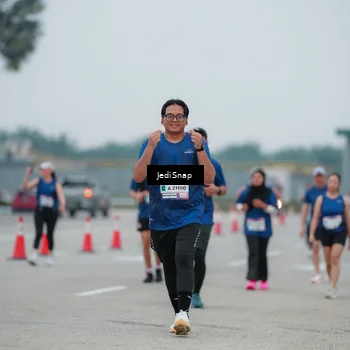 Runner Photo 7521292