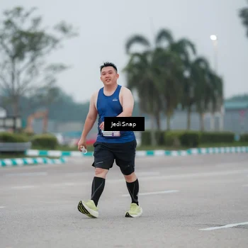 Runner Photo 7521296