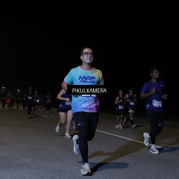 Runner Photo 7521307