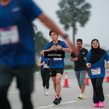 Runner Photo 7521309