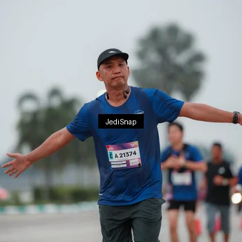 Runner Photo 7521310