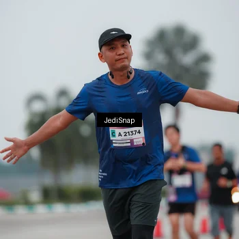 Runner Photo 7521312