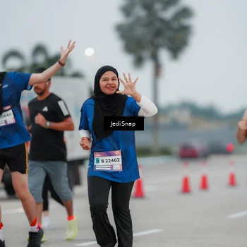 Runner Photo 7521325