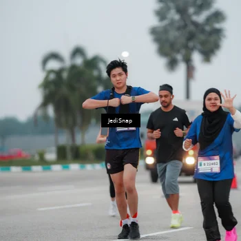 Runner Photo 7521328