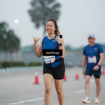 Runner Photo 7521335