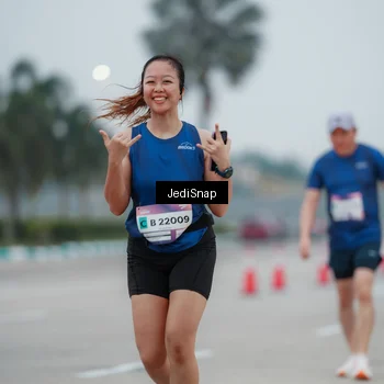 Runner Photo 7521338