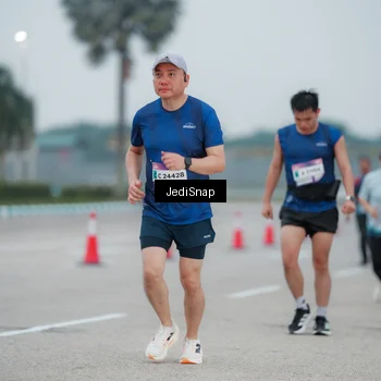 Runner Photo 7521341