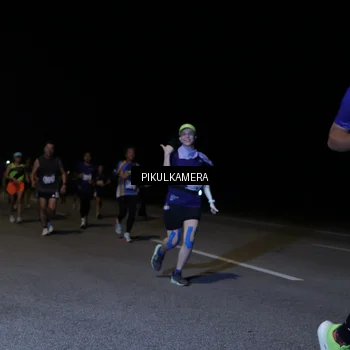 Runner Photo 7521344