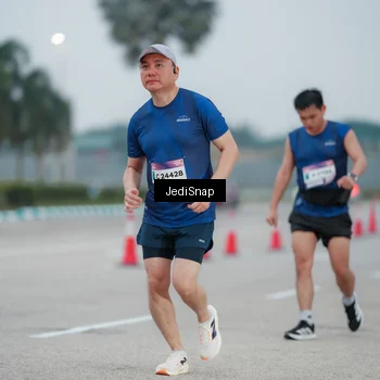 Runner Photo 7521346