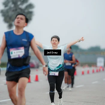 Runner Photo 7521367