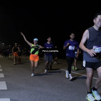 Runner Photo 7521372