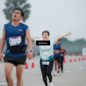 Runner Photo 7521373