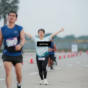 Runner Photo 7521375
