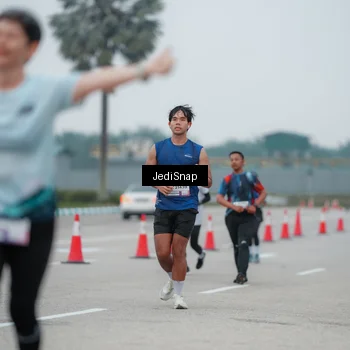 Runner Photo 7521380