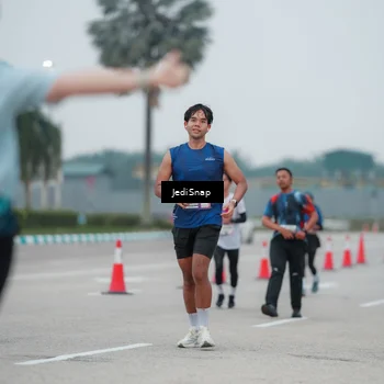 Runner Photo 7521383