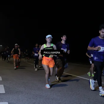 Runner Photo 7521388
