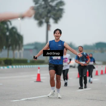 Runner Photo 7521393