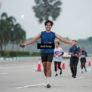 Runner Photo 7521394
