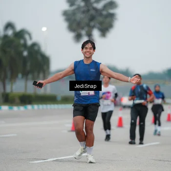Runner Photo 7521395