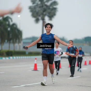 Runner Photo 7521397