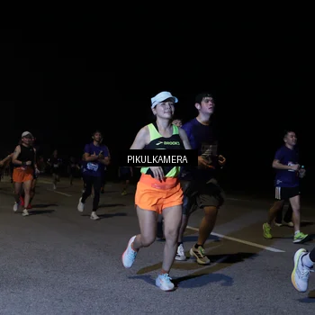 Runner Photo 7521398
