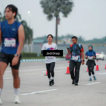 Runner Photo 7521402