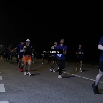 Runner Photo 7521404